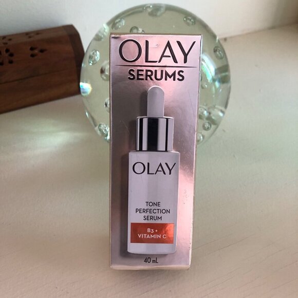 Olay Wrinkle Correction Serum - Vitamin B3 + Collagen Peptides - 1.3 fl oz - Picture 1 of 3